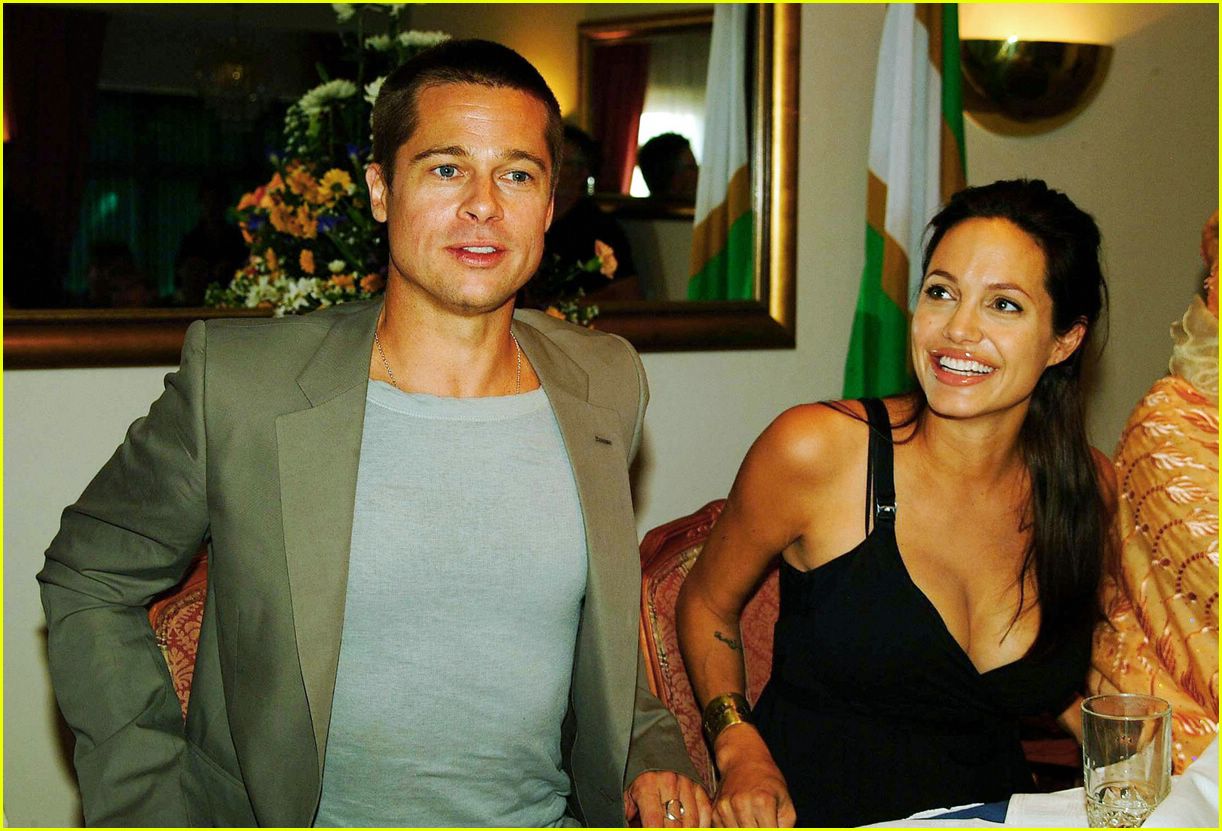 brad-angelina-press-conference11.jpg
