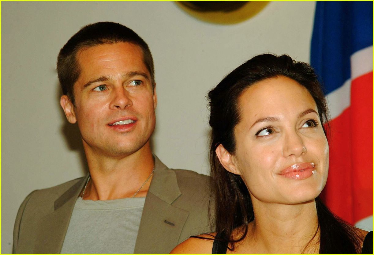 brad-angelina-press-conference12.jpg